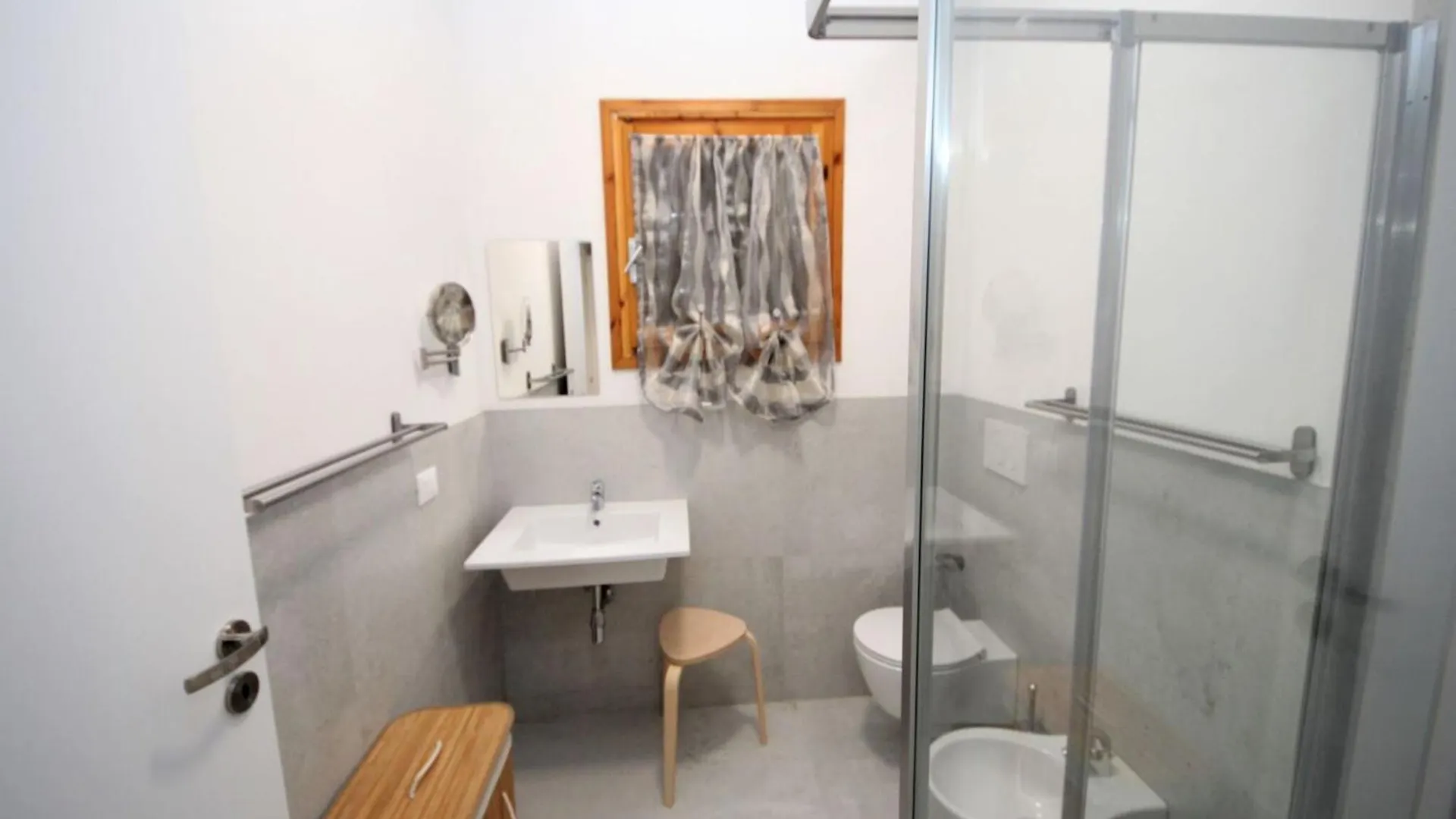 Modern Apartment Near The Beach ロゾリーナ・マーレ