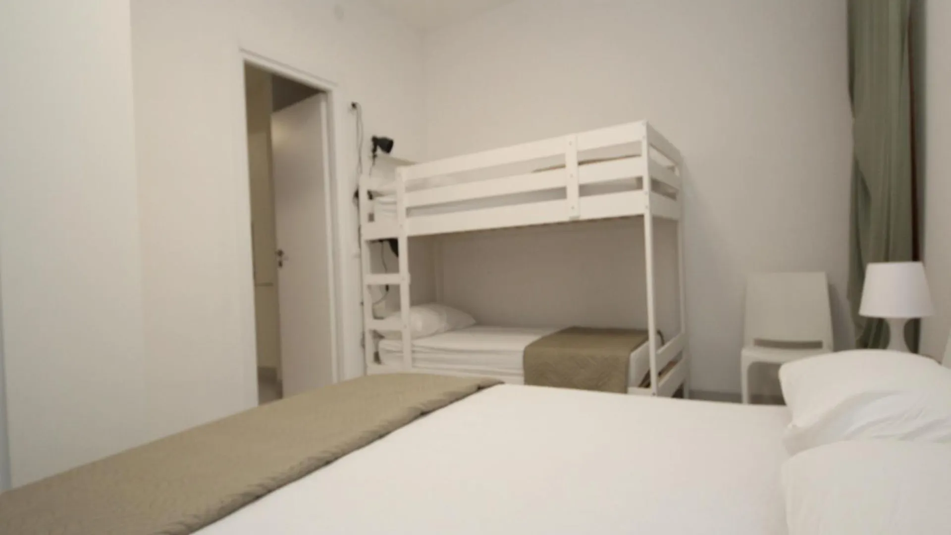 Modern Apartment Near The Beach ロゾリーナ・マーレ